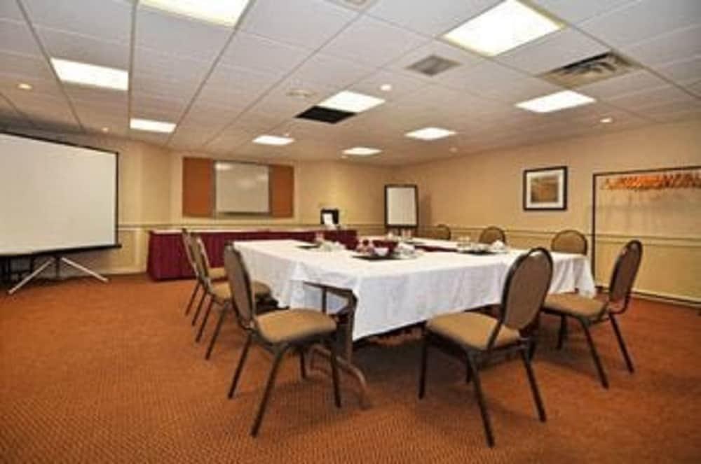 & Conference Centre Hotel Charlottetown