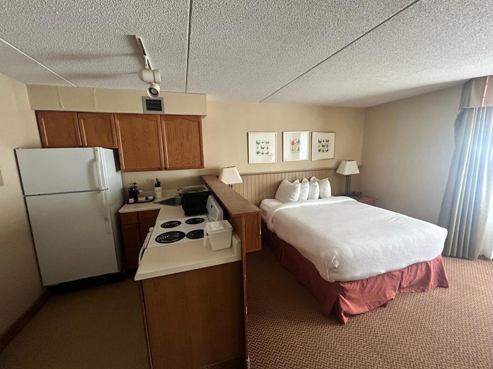 Hotel & Conference Centre 3*